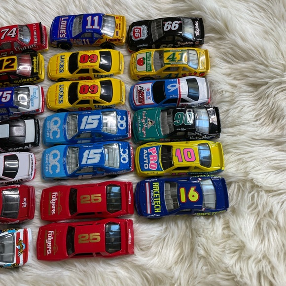 Mixed Lot of 26 1:64 Scale Stock Cars - Picture 4 of 7